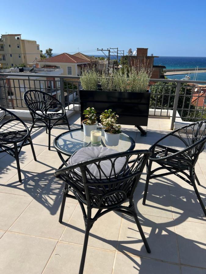 Ferienwohnung Magical Seaside Town Boutique Apts 2 Kyparissia Exterior foto