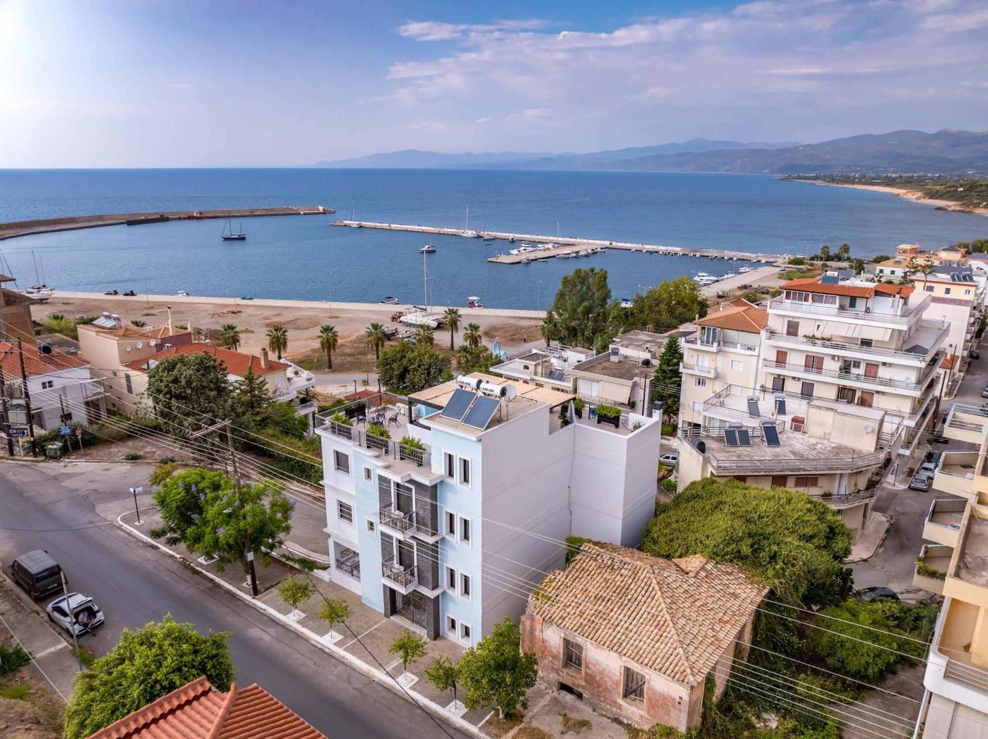 Magical Seaside Town Boutique Apts 2 Kyparissia Exterior foto
