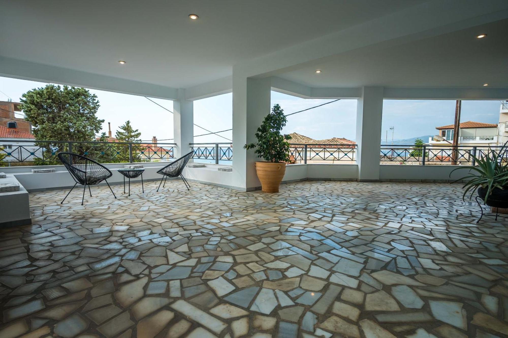 Magical Seaside Town Boutique Apts 2 Kyparissia Exterior foto
