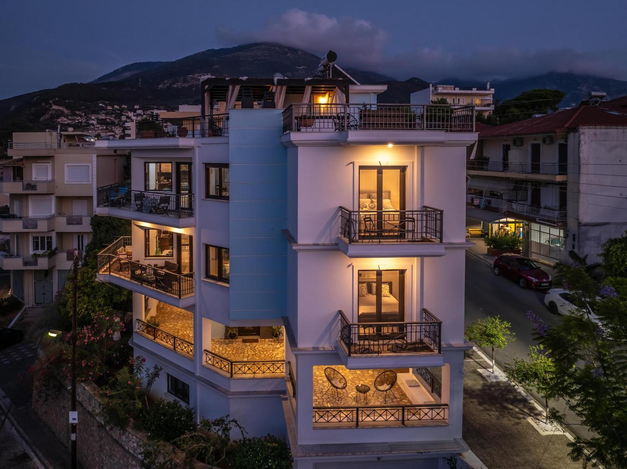 Magical Seaside Town Boutique Apts 2 Kyparissia Exterior foto